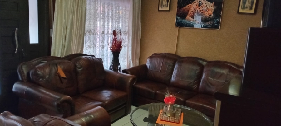 5 Bedroom Property for Sale in Mdantsane Nu 17 Eastern Cape